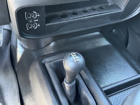 Used 2022 RAM 2500 Tradesman w/ Chrome Appearance Group image 31