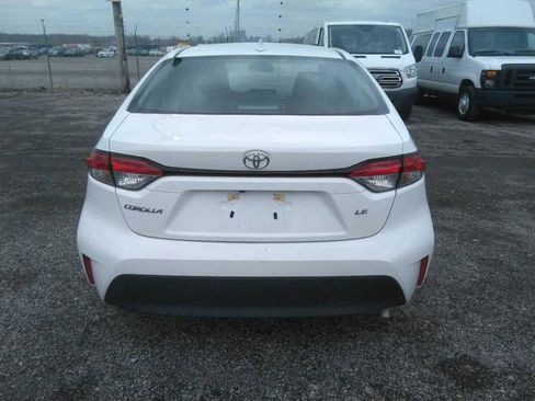 Used 2025 Toyota Corolla LE image 3