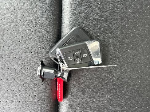 Used 2022 Volkswagen Atlas SE image 29