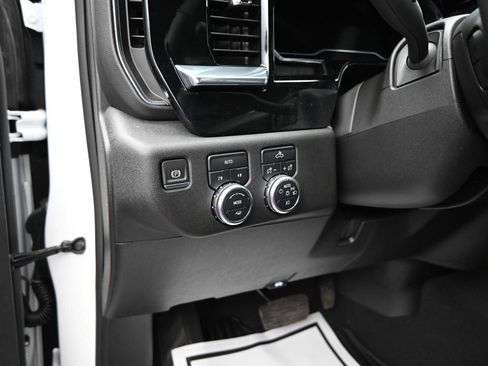 Used 2025 GMC Sierra 1500 Elevation image 14
