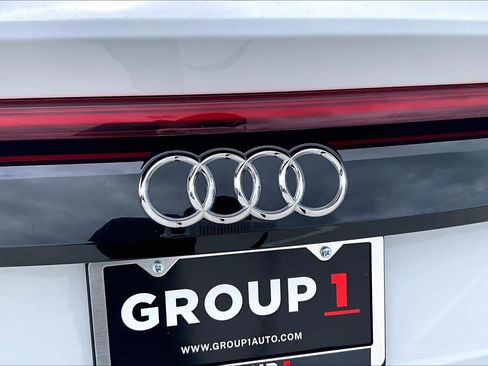 Used 2023 Audi Q8 Premium Plus w/ Premium Plus Package AWD/4WD image 10