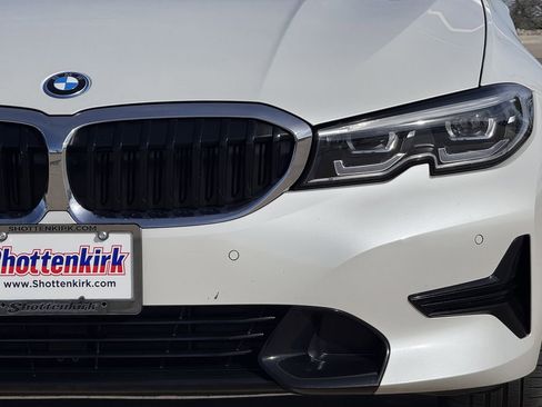 Used 2022 BMW 330e w/ Convenience Package RWD image 8
