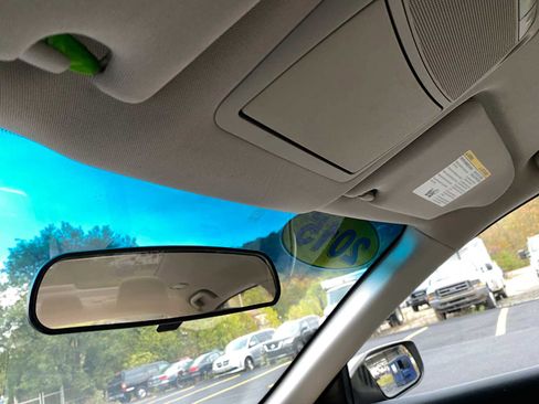 Used 2015 Nissan Altima 2.5 SV image 22