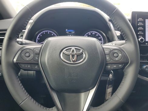 Used 2023 Toyota Camry SE image 20