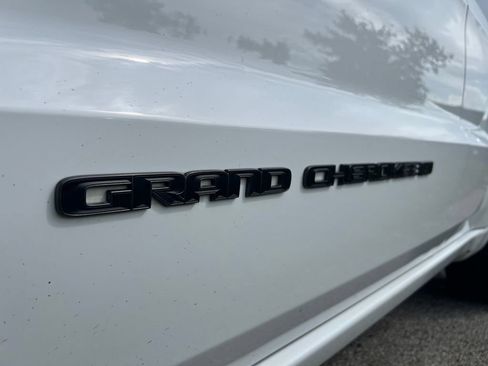 Used 2021 Jeep Grand Cherokee Limited w/ Quick Order Package 28K 80th AWD/4WD image 12