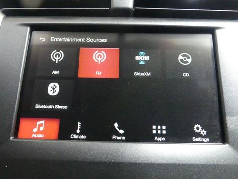 Used 2018 Ford Fusion SE w/ Fusion SE Technology Package FWD image 40
