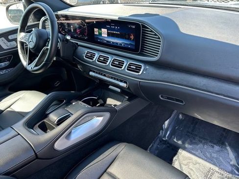 Used 2025 Mercedes-Benz GLE 350 4MATIC image 9