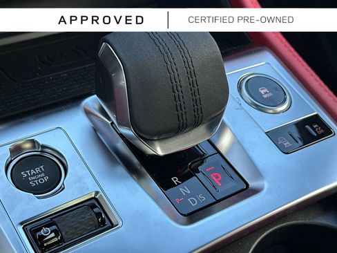 Used 2025 Jaguar F-PACE R-Dynamic S AWD/4WD image 16