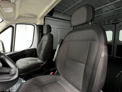 Used 2023 RAM ProMaster 2500 FWD image 13