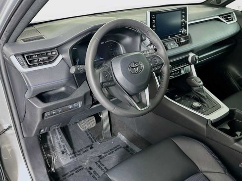 Used 2021 Toyota RAV4 XSE AWD/4WD image 9