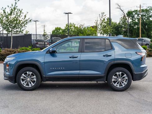 Used 2025 Chevrolet Equinox LT FWD image 4