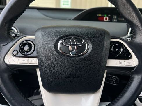 Used 2017 Toyota Prius Four Touring image 21