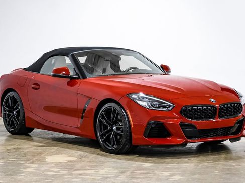 Used 2019 BMW Z4 sDrive30i w/ M Sport Package image 8