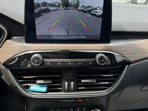 Used 2020 Ford Escape SE FWD image 13