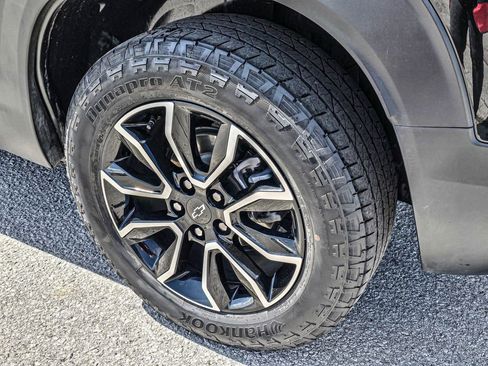 Certified 2025 Chevrolet TrailBlazer ACTIV w/ Driver Confidence Package AWD/4WD image 7