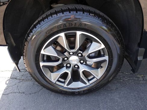 Used 2023 Chevrolet Silverado 1500 LT AWD/4WD image 53
