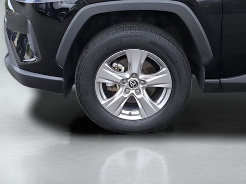 Certified 2025 Toyota RAV4 XLE AWD/4WD image 3