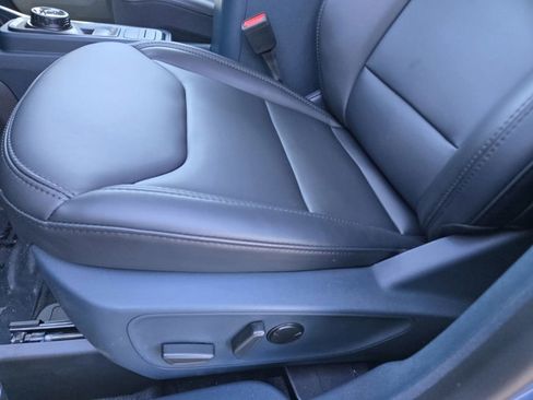 New 2026 Ford Maverick Lariat w/ Black Appearance Package AWD/4WD image 18