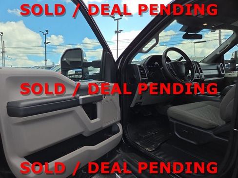 Used 2021 Ford F250 XLT w/ XLT Premium Package AWD/4WD image 7