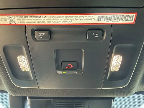 Used 2025 Toyota Camry SE image 22