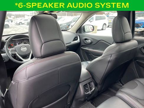 Used 2017 Jeep Cherokee Trailhawk w/ Comfort/Convenience Group image 16