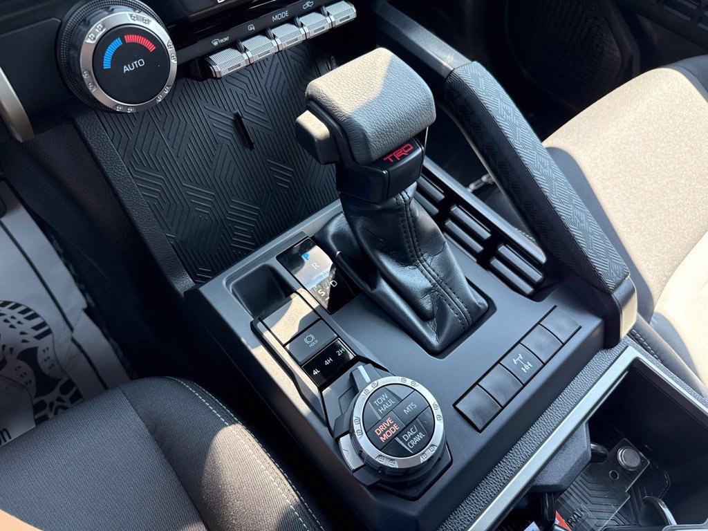 Used 2025 Toyota Tacoma TRD Off-Road AWD/4WD image 36