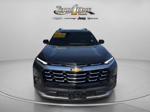 Used 2025 Chevrolet Equinox LT w/ Convenience Package II image 2