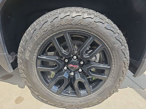 Used 2021 GMC Sierra 1500 Elevation w/ Preferred Package AWD/4WD image 19