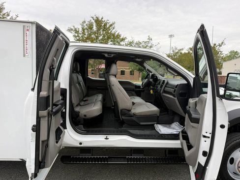 Used 2020 Ford F450 XL w/ Power Equipment Group AWD/4WD image 9