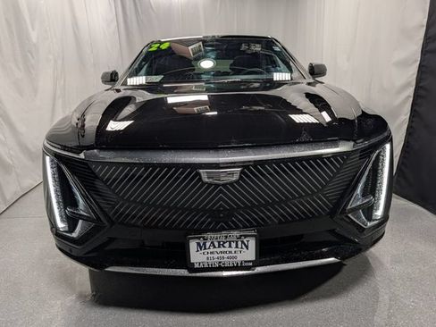 Certified 2024 Cadillac Lyriq Luxury AWD/4WD image 7