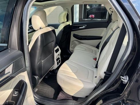 Used 2017 Ford Edge Titanium w/ Equipment Group 301A image 14