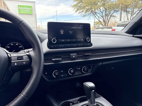 Used 2024 Honda HR-V Sport image 28