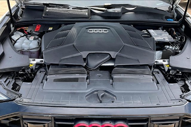 Used 2021 Audi Q8 Prestige AWD/4WD image 9