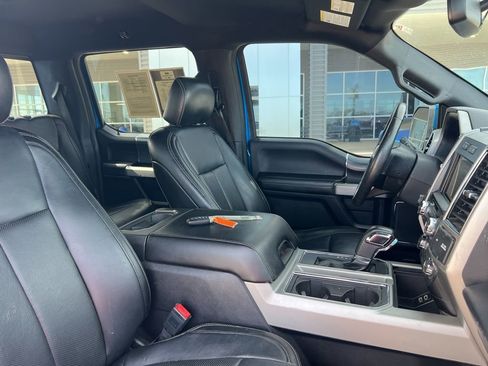 Used 2019 Ford F150 Lariat image 17