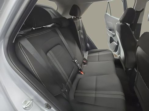 Used 2022 Hyundai Venue SEL FWD image 23