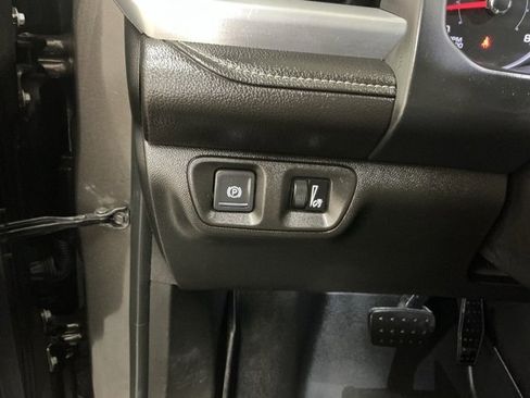 Used 2019 GMC Acadia SLE image 22