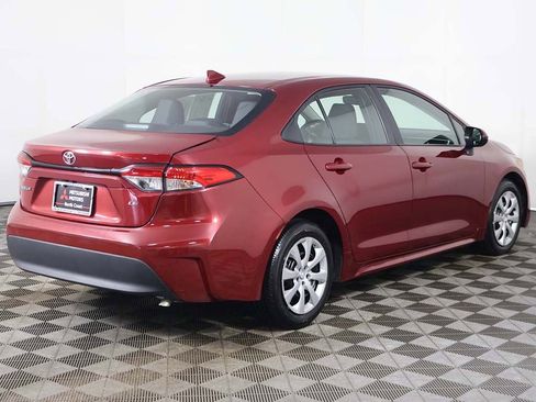 Used 2025 Toyota Corolla LE FWD image 7