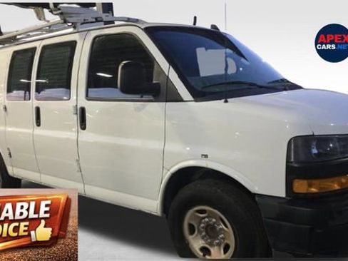 Used 2015 Chevrolet Express 2500 image 1