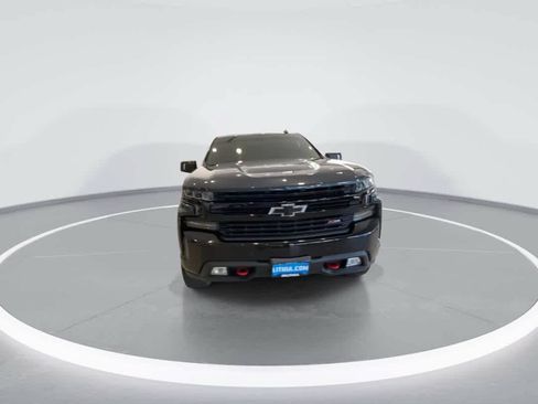 Used 2021 Chevrolet Silverado 1500 LT Trail Boss w/ Convenience Package II AWD/4WD image 3