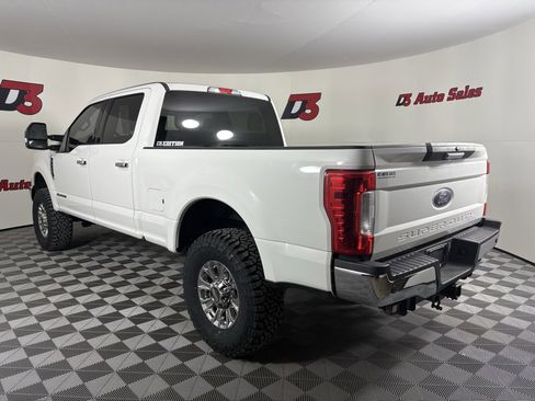 Used 2019 Ford F250 XLT w/ XLT Premium Package image 4