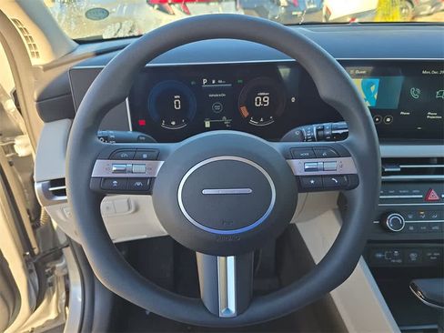 New 2026 Hyundai Tucson SE image 23