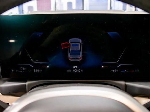 New 2026 BMW 330i xDrive Sedan w/ M Sport Package image 17