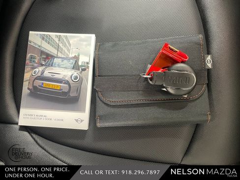 Used 2022 MINI Cooper 4-Door Hardtop image 53
