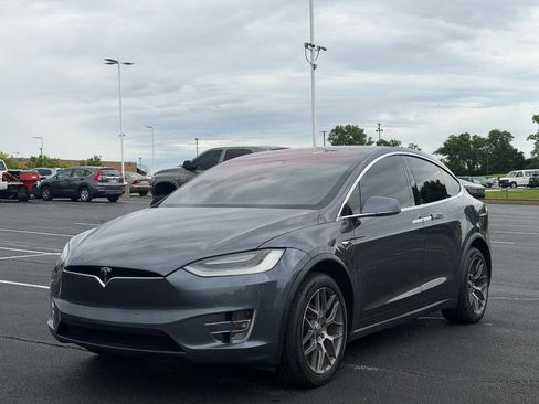 Used 2020 Tesla Model X Long Range AWD/4WD image 8