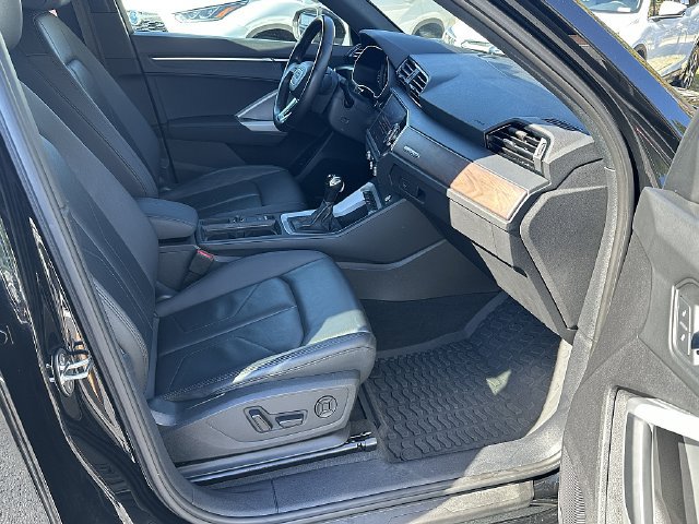 Used 2022 Audi Q3 2.0T Premium AWD/4WD image 10