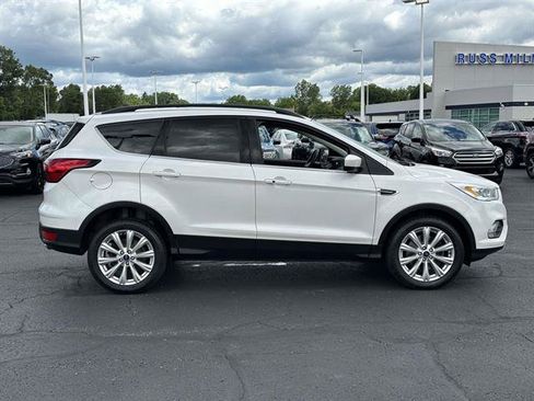 Used 2019 Ford Escape SEL AWD/4WD image 2