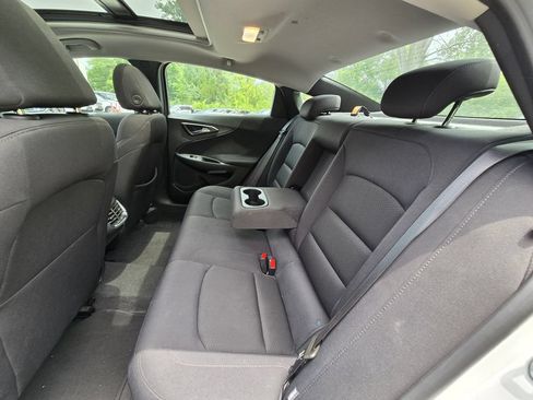 Used 2024 Chevrolet Malibu LT FWD image 16