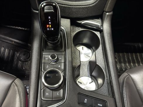 Used 2024 Cadillac XT6 Sport w/ Technology Package image 37