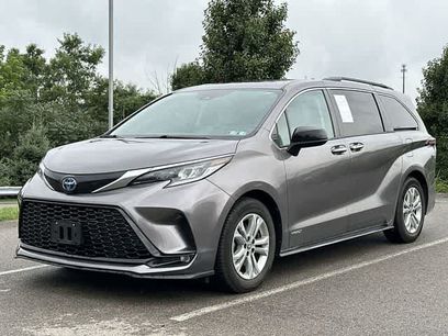 Used 2021 Toyota Sienna XSE w/ XSE Plus Package