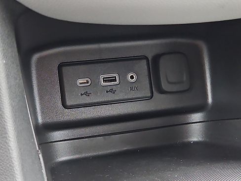 Used 2024 Chevrolet Equinox LS w/ LS Convenience Package image 22